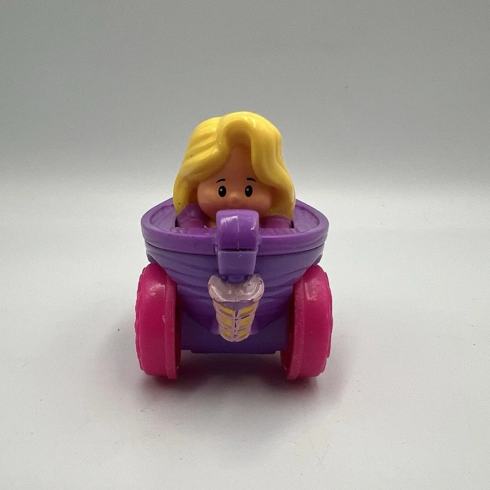 Fisher Price Disney Little People Wheelies Tangled Rapunzel Boat Pascal Car 2013